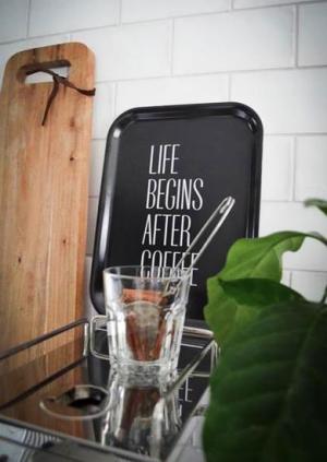 Bricka "Life begins after coffee" (27x20cm)